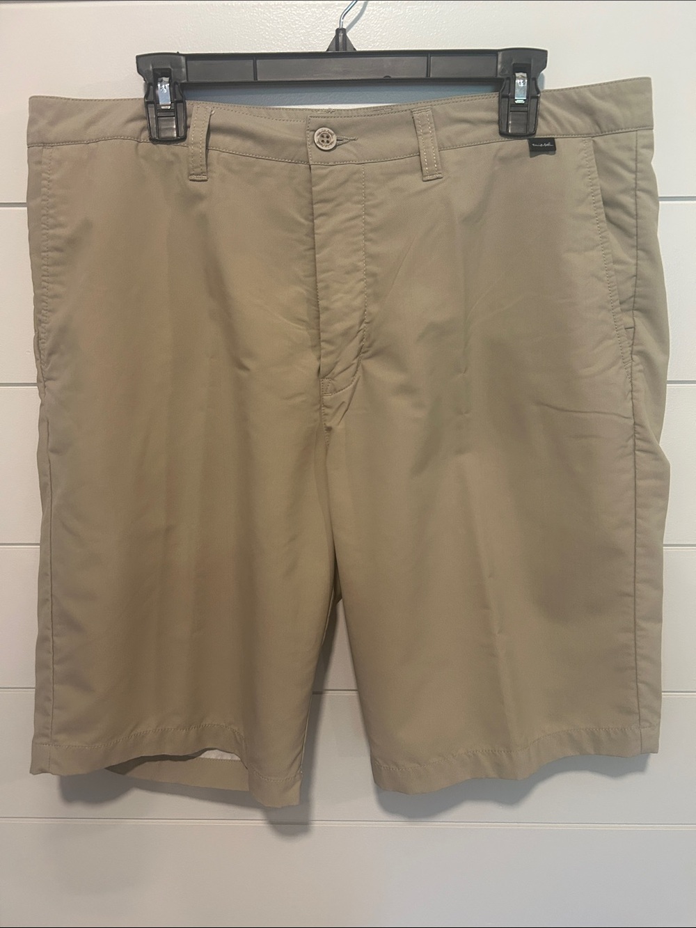 Travis Mathew Men's Tan Flat-Front Shorts